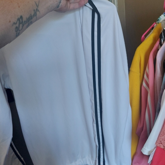 Jacket - Picture 3 of 4